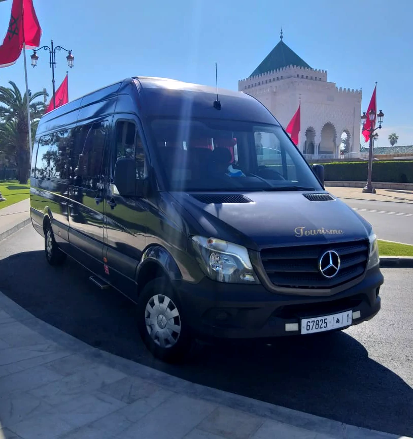 DESTINATION CAR -Transport Touristique - Location des Minibus - voitures avec et sans chauffeur